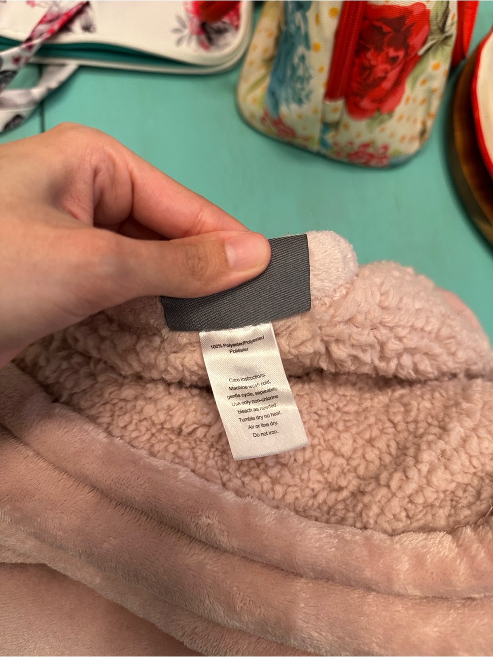 Berkshire Pink Plush Soft Throw Blanket - Picture 6 of 6